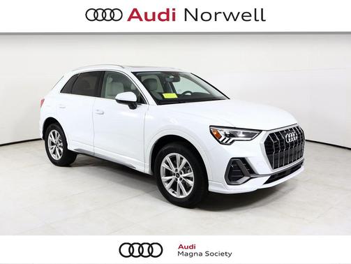 2025 Audi Q3 Premium 45 TFSI S line quattro Tiptronic