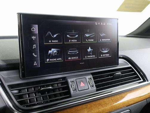 2023 Audi Q5 45 S line Premium Plus