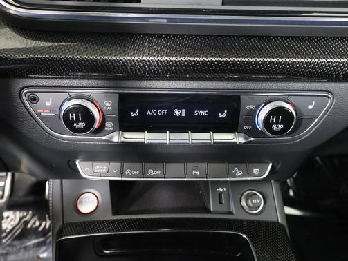 2023 Audi SQ5 3.0T Premium Plus