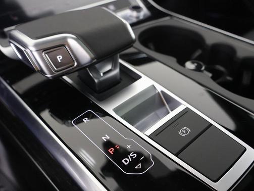 2026 Audi Q7 45 Premium