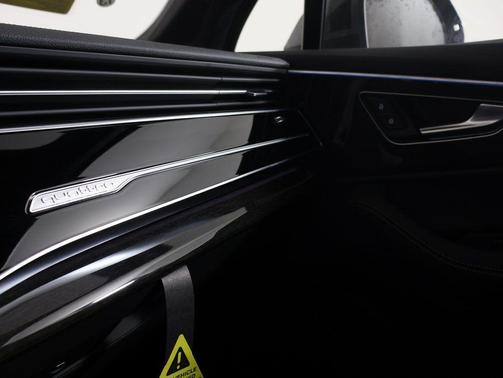 2026 Audi Q7 55 Premium Plus