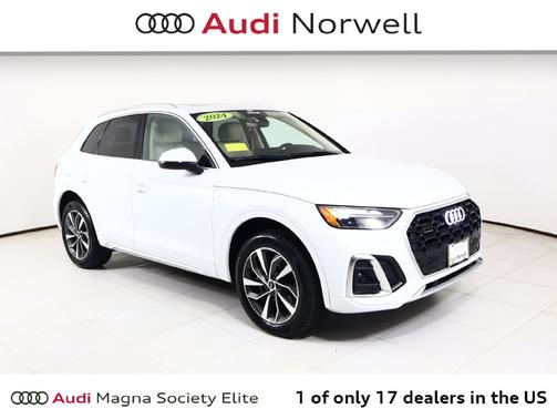 Glacier White 2024 Audi Q5 45 S line Premium