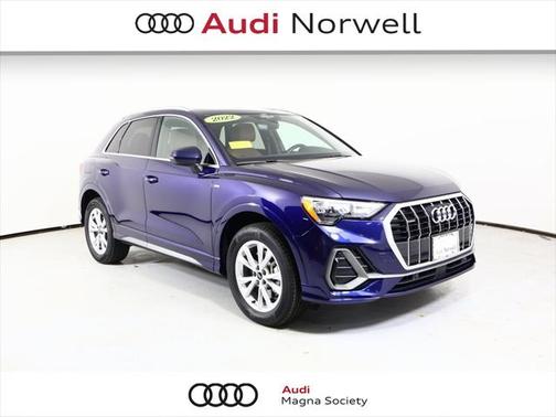 2022 Audi Q3 45 S line Premium