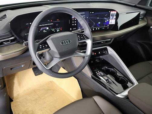 2025 Audi Q5 Premium