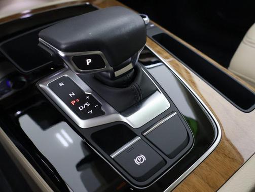 2023 Audi Q5 40 Premium