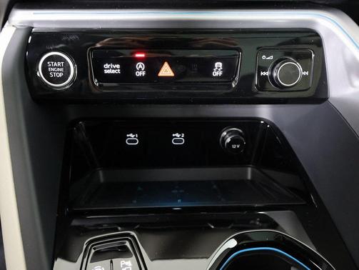 2025 Audi Q5 Premium TFSI quattro S tronic