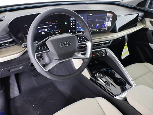 2025 Audi Q5 Premium TFSI quattro S tronic