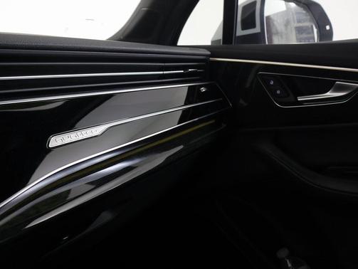2021 Audi Q7 55 Prestige