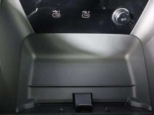 2025 Audi Q6 e-tron Premium Plus quattro