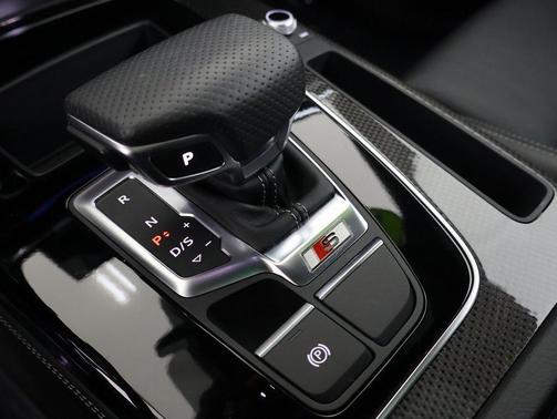 2025 Audi SQ5 3.0T Premium Plus