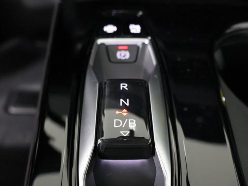 2025 Audi Q6 e-tron Premium Plus quattro