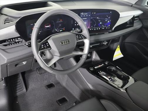 2025 Audi Q6 e-tron Premium Plus quattro