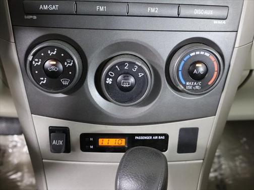 2011 Toyota Corolla LE