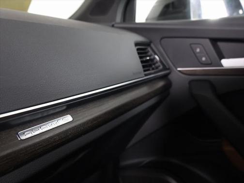2025 Audi Q5 55 S line Premium Plus