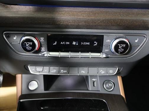 2025 Audi Q5 55 S line Premium Plus