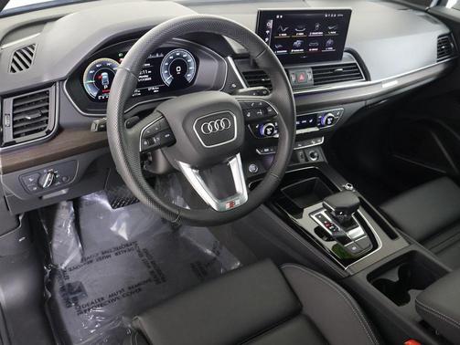 2025 Audi Q5 55 S line Premium Plus