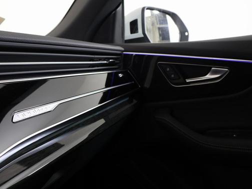 2025 Audi Q8 55 Premium Plus