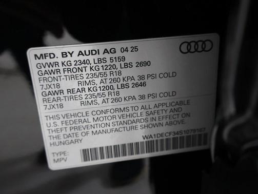 2025 Audi Q3 Premium 45 TFSI S line quattro Tiptronic