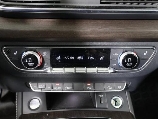 2023 Audi Q5 40 Premium Plus