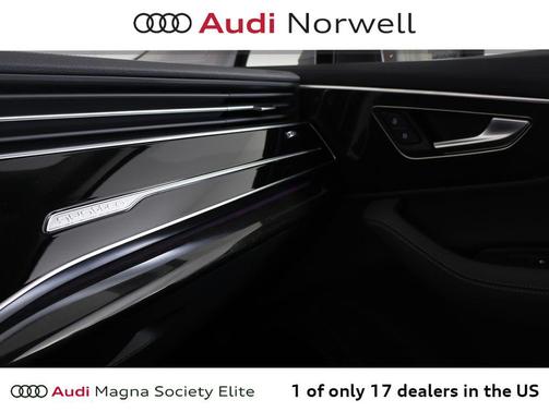 Waitomo Blue Metallic 2026 Audi Q7 quattro