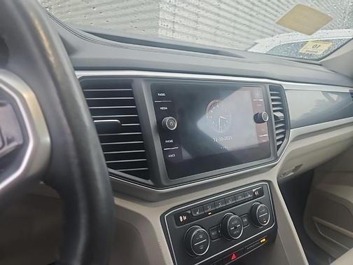 2021 Volkswagen Atlas 3.6L SE w/Technology