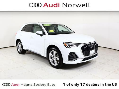 Glacier White Metallic 2023 Audi Q3 Premium 45 TFSI S line quattro Tiptronic