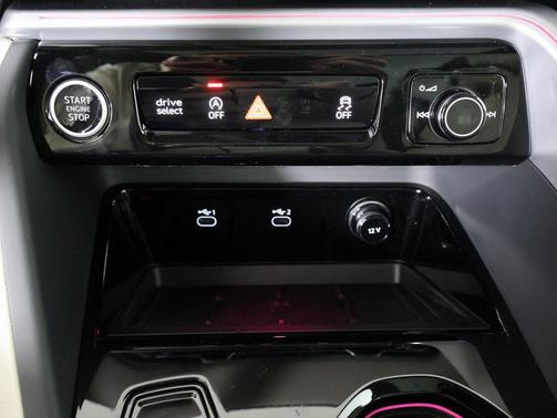 2025 Audi Q5 Premium TFSI quattro S tronic