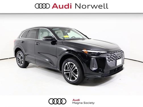 2025 Audi Q5 Premium TFSI quattro S tronic