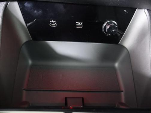 2025 Audi Q6 e-tron Premium Plus quattro