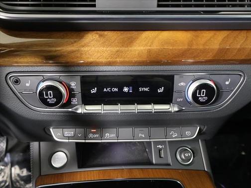 2021 Audi Q5 45 Premium Plus