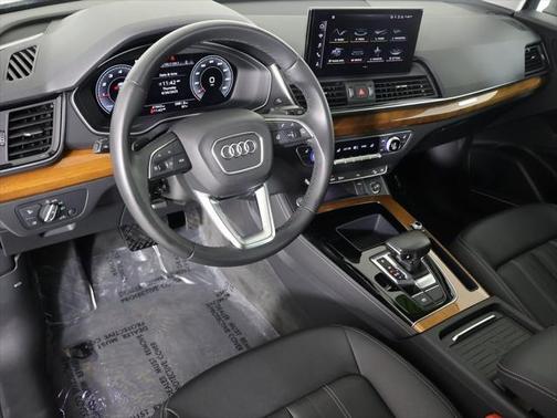 2021 Audi Q5 45 Premium Plus