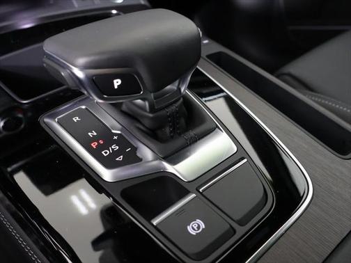 2024 Audi Q5 45 S line Premium Plus