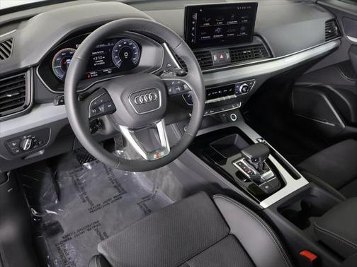 2024 Audi Q5 e 55 S line Premium Plus