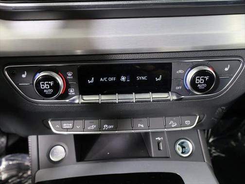 2024 Audi Q5 e 55 S line Premium Plus