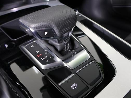 2024 Audi Q5 e 55 S line Premium Plus