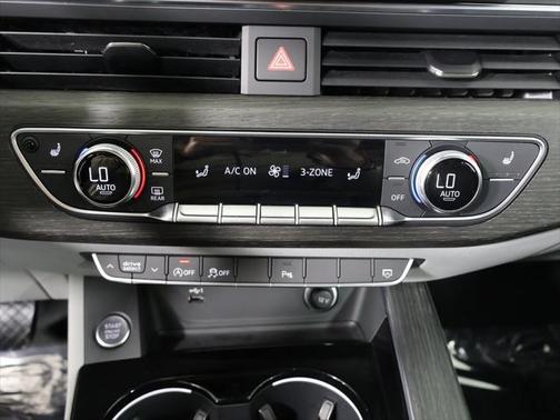 2022 Audi A4 45 S line Premium