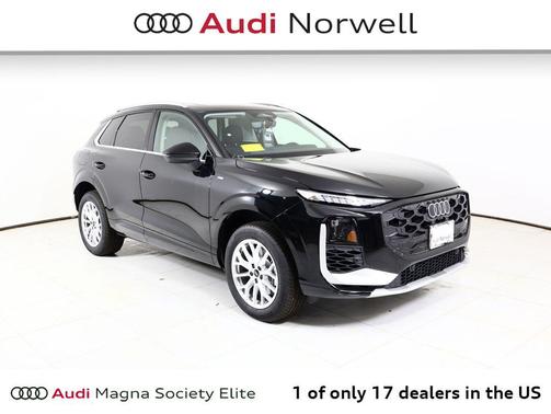 Mythos Black Metallic 2026 Audi Q3 TFSI quattro S tronic
