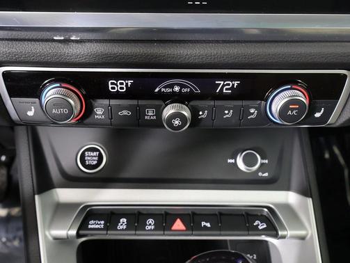 2024 Audi Q3 Premium 45 TFSI S line quattro Tiptronic