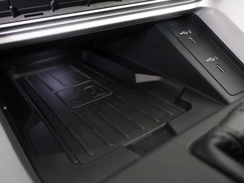 2024 Audi Q3 Premium 45 TFSI S line quattro Tiptronic