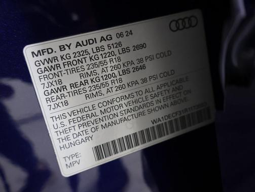 2024 Audi Q3 Premium 45 TFSI S line quattro Tiptronic