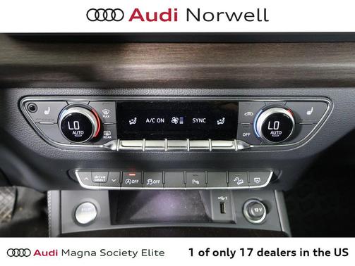 Daytona Gray Pearl Effect 2023 Audi Q5 45 S line Premium Plus