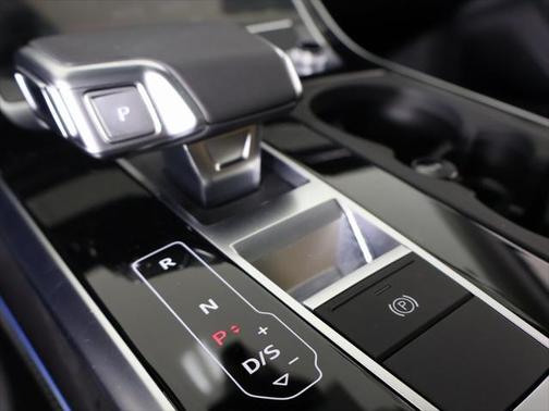2025 Audi Q7 45 Premium Plus