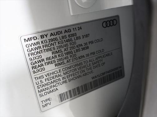 2025 Audi Q7 45 Premium Plus