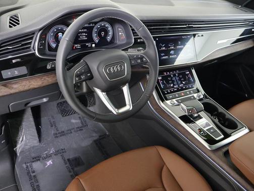 2024 Audi Q8 55 Premium Plus
