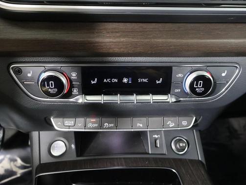 2024 Audi Q5 45 S line Premium