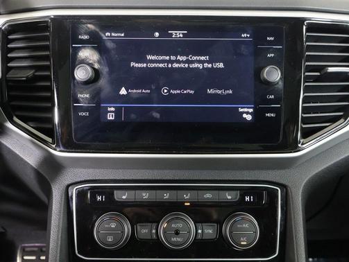 2023 Volkswagen Atlas Cross Sport 2.0T SEL