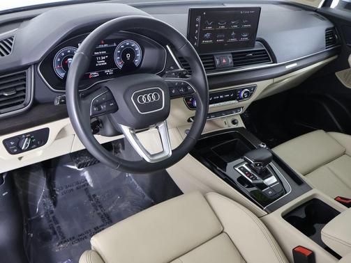 2024 Audi Q5 45 S line Premium Plus