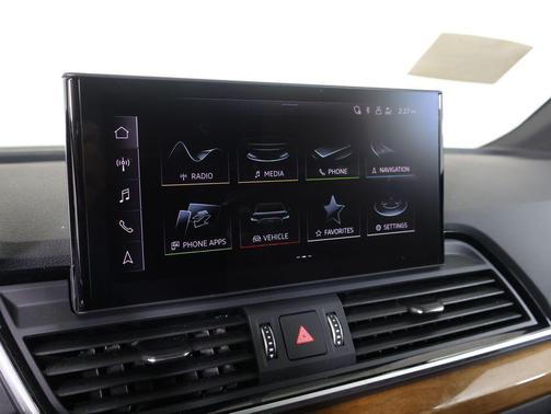 2023 Audi Q5 45 S line Premium