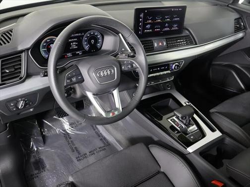 2024 Audi Q5 e 55 S line Premium Plus