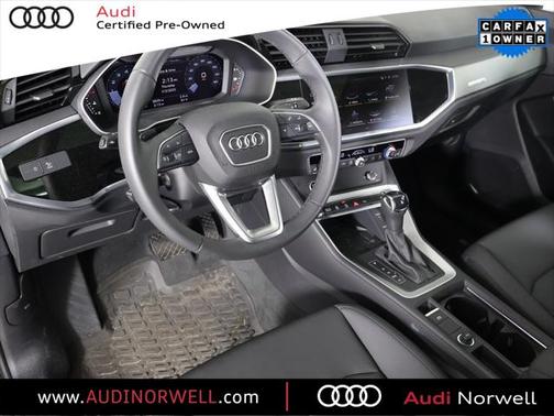 2025 Audi Q3 Premium 45 TFSI S line quattro Tiptronic